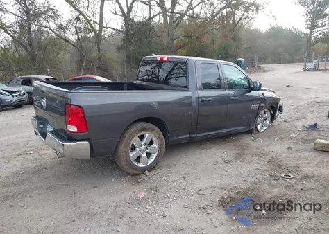 2022 Ram 1500 Classic Tradesman 4X2 6'4 Box z USA, uszkodzony, nr VIN 1C6RR6FT3NS158577